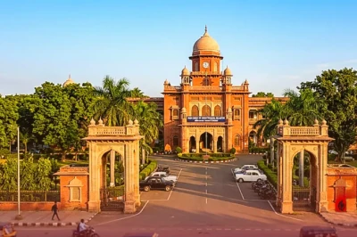 बिलासपुर में बड़ा साइबर फ्रॉड: फेसबुक पर दो महिलाओं ने वकील को दिया करोड़ों का झांसा, ऐंठ लिए 47.60 लाख रुपये