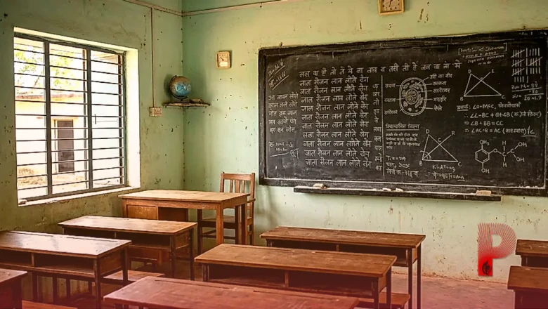 छत्तीसगढ़: स्कूल में टीचर ने छात्र को दी अजीब सजा, 100 बार हिंदी और 100 बार इंग्लिश में लिखवाईं गालियां