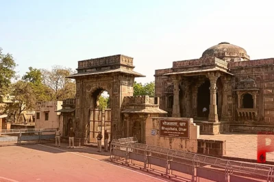 धार भोजशाला मामला: सुप्रीम कोर्ट का बड़ा फैसला, नमाज के लिए दरगाह की जमीन पर मिली अनुमति