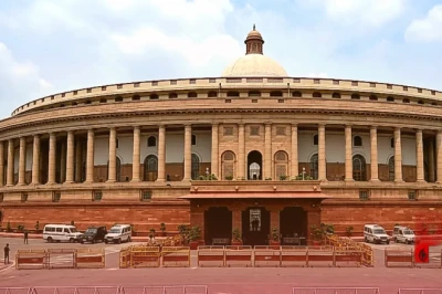 संसद का मानसून सत्र: नौवें दिन भी हंगामे के आसार, छात्रों के मुद्दे पर विपक्ष का जोरदार प्रदर्शन
