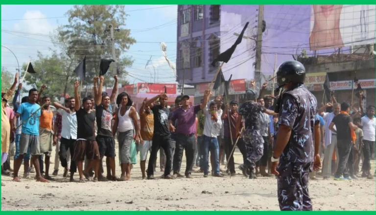 नेपाल में सांप्रदायिक तनाव और हिंसा का तांडव, कई इलाकों में अनिश्चितकालीन कर्फ्यू लागू