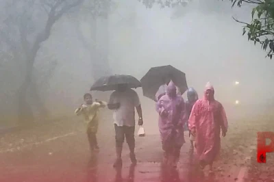 देश के कई राज्यों में मानसून का रौद्र रूप, गुजरात में रेड अलर्ट तो इन इलाकों में भी भारी बारिश की चेतावनी