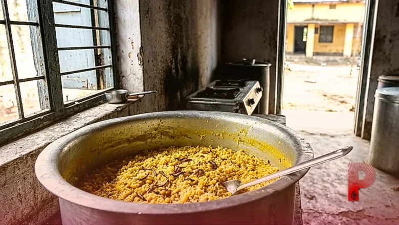 पटना के सरकारी स्कूल में परोसा जा रहा कीड़े वाला मिड-डे मील, प्रधानाध्यापक ने खुद ही कह दी यह बात