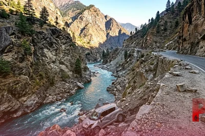 हिमाचल प्रदेश के किन्नौर में भीषण सड़क हादसा, सतलुज नदी में गिरी कार से 3 युवकों की मौत