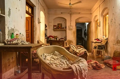 हैदराबाद में 4 दिन के मासूम को बेचने की साजिश नाकाम, 5 लाख रुपये में हो रहा था सौदा, पुलिस ने महिला को दबोचा