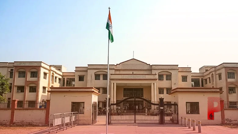 सीतापुर में ऑनर किलिंग: कोर्ट से घर लौटी बहन को भाई ने बेरहमी से काटा, इलाके में फैली दहशत