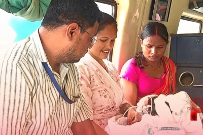 चलती ट्रेन में देवदूत बनकर आए किन्नर: श्रमजीवी एक्सप्रेस में महिला की कराई सुरक्षित डिलीवरी, जुड़वा बच्चों को दिया जन्म