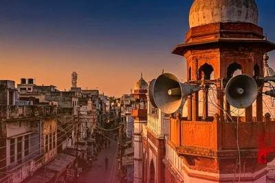 मस्जिदों से लाउडस्पीकर हटाने के निर्देश पर नौशाद सिद्दीकी भड़के, कानूनी कार्रवाई की दी चेतावनी