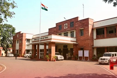 छिंदवाड़ा में मुख्यमंत्री मोहन यादव का कड़ा एक्शन, शिकायत मिलते ही सीएमएचओ, तहसीलदार और पटवारी किए गए सस्पेंड