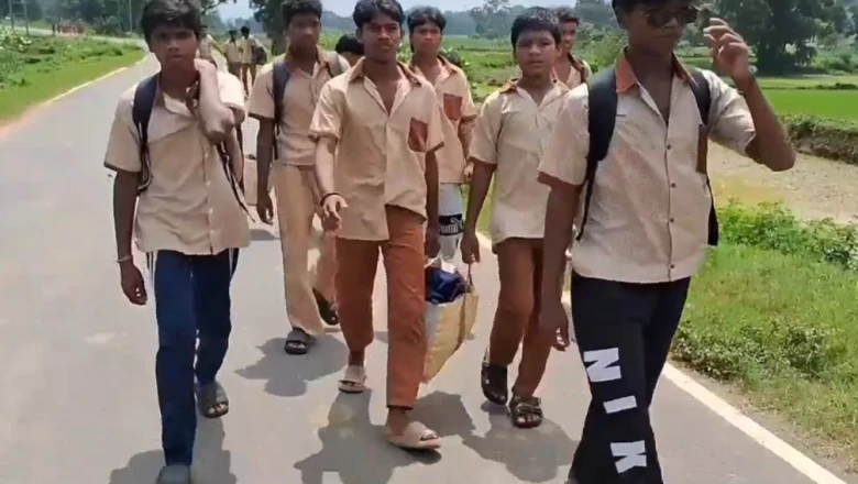 ओडिशा: हॉस्टल में बुनियादी सुविधाओं का घोर अभाव, खराब खाने से परेशान 180 छात्र पैदल ही निकल पड़े घर