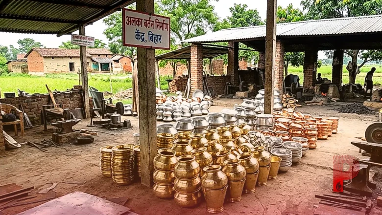बिहार की अलका ने कैसे बदला अपना भाग्य: बर्तन बनाने के काम से सालाना 5 लाख की कमाई, 30 लोगों को दिया रोजगार