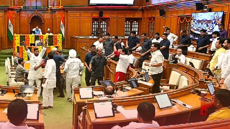 दिल्ली विधानसभा में भारी हंगामा: साइकिल खरीद घोटाले के आरोप पर AAP के 6 विधायक सदन से बाहर