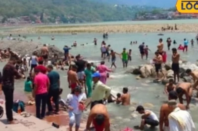 ऋषिकेश में सावन की रौनक के बीच पसरी गंदगी, गंगा घाटों और सड़कों पर कचरे के अंबार से स्थानीय लोगों में भारी नाराजगी