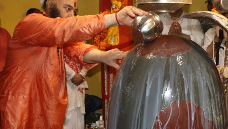 श्रीनगर: कड़ी सुरक्षा के बीच शंकराचार्य मंदिर में हुई छड़ी मुबारक की पूजा, जानें इस परंपरा का महत्व