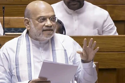 लोकसभा की कार्यवाही दोपहर 2 बजे तक स्थगित, संसद में अमित शाह के बयान पर निगाहें