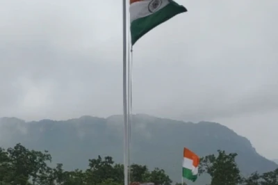 ऐतिहासिक बदलाव: नक्सलियों के गढ़ कर्रेगुट्टा पर पहली बार लहराया तिरंगा, बस्तर में बदली तस्वीर