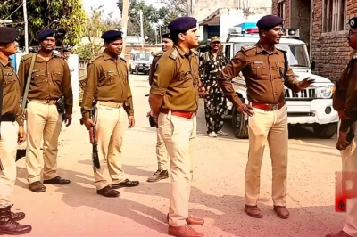 हरियाणा के हांसी में भारी बवाल: डेयरी संचालक हत्याकांड पर भड़के प्रदर्शनकारी, पथराव में एसपी और डीएसपी समेत कई पुलिसकर्मी घायल