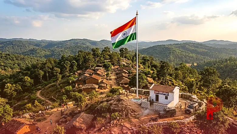 ऐतिहासिक बदलाव: नक्सलियों के गढ़ कर्रेगुट्टा पर पहली बार लहराया तिरंगा, बस्तर में बदली तस्वीर