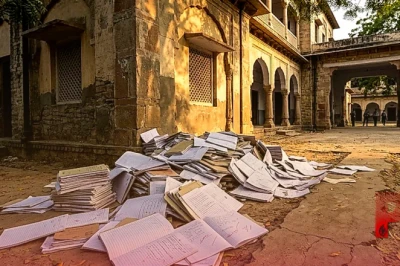 प्रयागराज की रज्जू भैया यूनिवर्सिटी में कॉपियों के मूल्यांकन पर बवाल, LLB परीक्षा में 3 हजार छात्र फेल, उत्तर लिखने पर भी दिए शून्य अंक