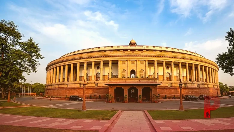 राहुल गांधी की बढ़ीं मुश्किलें, लोकसभा की विशेषाधिकार समिति ने भेजा नोटिस