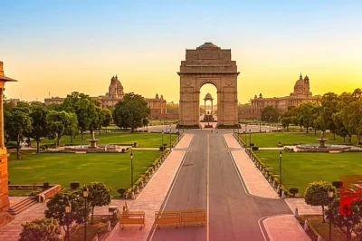 मां के गहने बेचकर तय किया दिल्ली तक का सफर, आज डॉ. संतोष पटेल संभाल रहे हैं बड़ी जिम्मेदारी