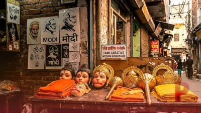 नरेंद्र मोदी के अनोखे प्रशंसक: टैटू से लेकर रैलियों में हनुमान का वेश, चर्चा में हैं ये 6 जबरा फैन