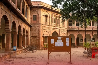 कॉलेज में 'इंट्रोडक्शन' के नाम पर तो नहीं हो रही बदतमीजी? जानें किन हरकतों को माना जाता है रैगिंग और क्या हैं नियम