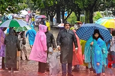 नैनीताल में पर्यटन कारोबार की वापसी: स्वतंत्रता दिवस के लंबे वीकेंड पर उमड़े सैलानी, नैनी झील और मॉल रोड पर दिखी भारी रौनक
