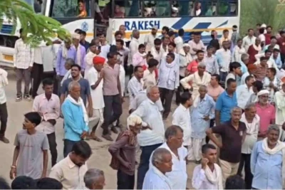 झुंझुनूं: एक साथ उठी पूरे परिवार की अर्थियां, नौसेना जवान समेत चार लोगों के अंतिम संस्कार से गमगीन हुआ गांव