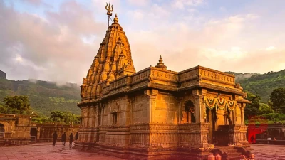 सावन का आखिरी प्रदोष व्रत कब है, जानिए सही तारीख और पूजा का शुभ समय