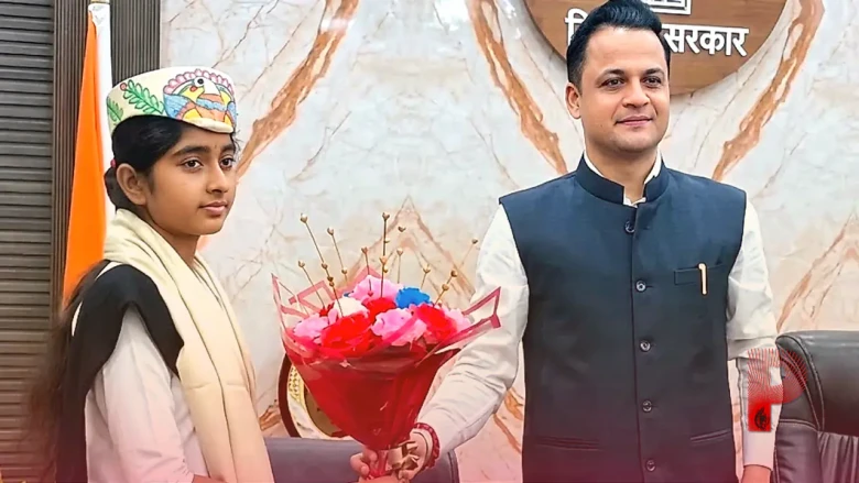 मधुबनी की स्वाति ने रचा इतिहास, 5000 छात्रों को पछाड़कर बनीं एक दिन की डीएम