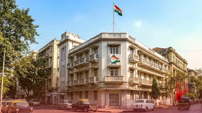 महाराष्ट्र की सियासत में हलचल: क्या शरद पवार की पार्टी और बीजेपी के बीच बन रही है नई खिचड़ी?