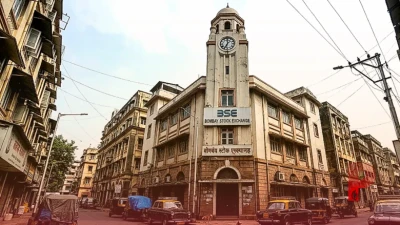 भारतीय शेयर बाजार में सुस्ती: सेंसेक्स में 200 अंक की गिरावट, गोदरेज कंज्यूमर के शेयरों में हाहाकार
