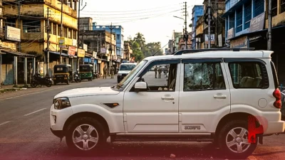 ममता बनर्जी का दावा, बैरकपुर में उनकी कार पर हुआ पथराव, कहा- बाल-बाल बची जान