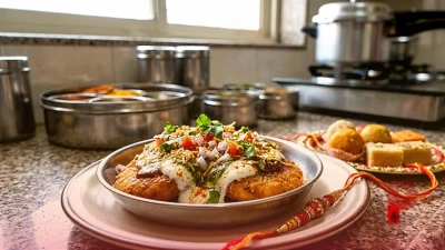रक्षाबंधन पर घर पर बनाएं बाजार जैसी कुरकुरी आलू टिक्की चाट, नोट करें यह बेहद आसान रेसिपी