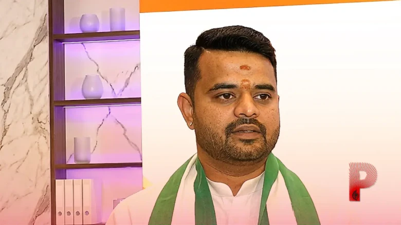 बेंगलुरु जेल में बंद प्रज्वल रेवन्ना की बैरक से मिला एंड्रॉयड फोन, सहायक अधीक्षक सस्पेंड
