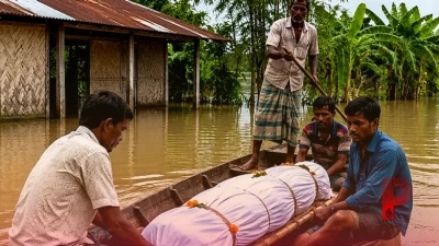 असम में बाढ़ का क्रूर चेहरा: इलाज नहीं मिला तो गई जान, अब अंतिम संस्कार के लिए भी सूखी जमीन को तरसे परिजन