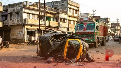 पटना: भीषण सड़क हादसे में मां और 6 साल के बेटे की दर्दनाक मौत, ऑटो को ट्रक ने मारी जोरदार टक्कर