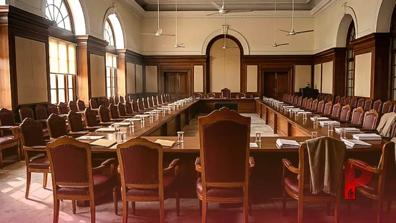 परीक्षा हॉल से चरणजीत सिंह चन्नी की तस्वीर वायरल, कांग्रेस कार्य समिति की बैठक छोड़ने पर छिड़ा विवाद