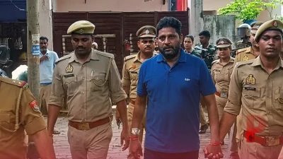 कानपुर: जिस इलाके में चलता था अपराधी का खौफ, वहीं पुलिस ने कराई परेड; बदमाश बोला- अब नहीं करूंगा अपराध