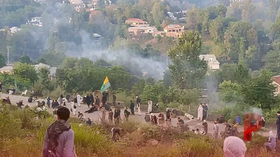 पीओके में पाकिस्तानी सेना का खूनी खेल, प्रदर्शनकारियों पर फायरिंग से 19 की मौत