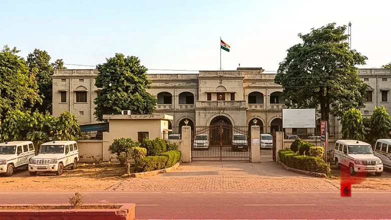 भरत तिवारी एनकाउंटर: एसटीएफ जवान अक्षय की गिरफ्तारी के बाद क्या बदलेगी जांच की दिशा? परिवार ने की बाकी आरोपियों की भी गिरफ्तारी की मांग