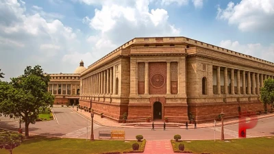 छात्रों के मुद्दे पर विपक्षी सांसदों का अनोखा विरोध, संसद में काले कपड़ों में दिखे नेता