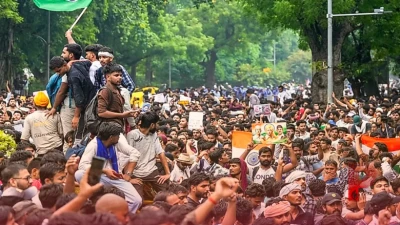 पुलिस की ज्यादती के खिलाफ देशभर में सड़क पर उतरेगी कॉकरोच जनता पार्टी, कल हर जिले में होगा विरोध