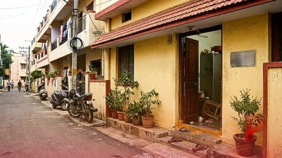 बेंगलुरु: घर में अर्थी थी और बाहर चोरों का डेरा, परंपरा के नाम पर खुला दरवाजा छोड़ना पड़ा बहुत भारी