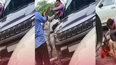 गुरुग्राम में सड़क पर सरेआम गुंडागर्दी: कार और बाइक की टक्कर के बाद बीच सड़क पर चले लात-घूंसे, हेलमेट से हमला