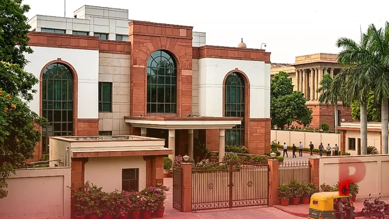 डोनाल्ड ट्रंप की इमिग्रेशन नीति को बड़ा कानूनी झटका, 75 देशों के वीजा पर लगी रोक अदालत ने की खारिज