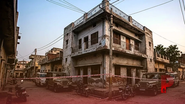 बांग्लादेश में हैवानियत: एक ही परिवार के चार लोगों की निर्मम हत्या, घर के अलग-अलग हिस्सों में मिले शव