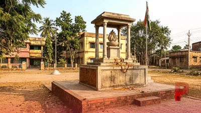 शहीदों के नाम पर राजनीति का आरोप, दिलीप घोष ने ममता बनर्जी को घेरा, मुआवजे पर उठाए बड़े सवाल