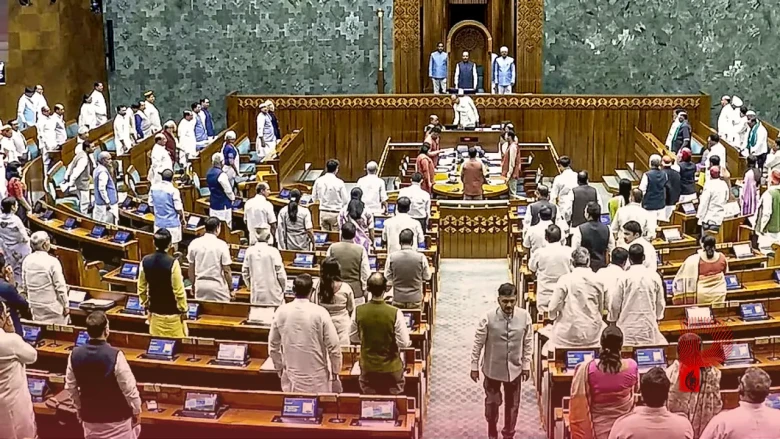 संसद का मॉनसून सत्र: NEET पेपर लीक मामले पर विपक्ष का हंगामा, दूसरे दिन भी कामकाज में गतिरोध